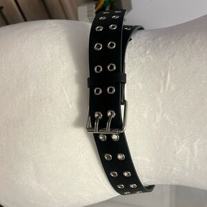 Brandy Melville Black grommet belt
